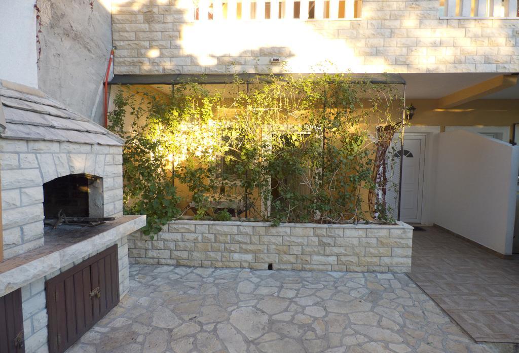 Apartments Plaza Ivan Dolac Room photo