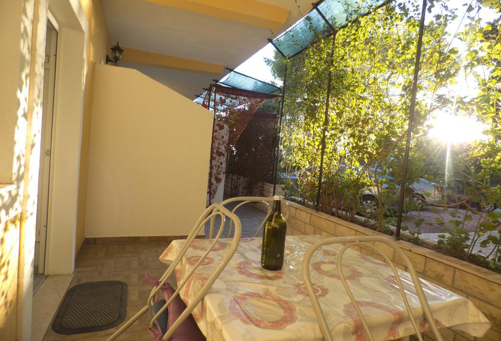 Apartments Plaza Ivan Dolac Room photo
