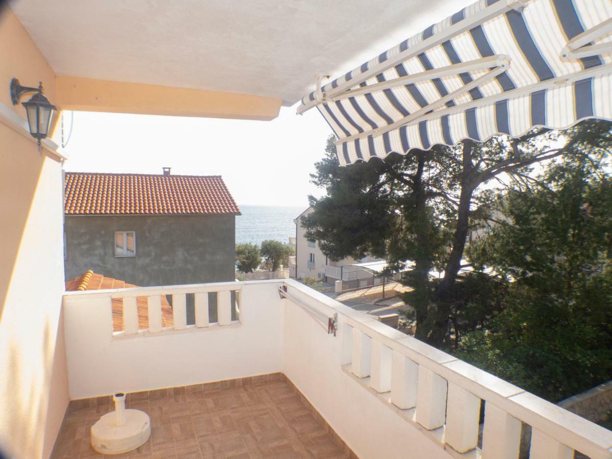 Apartments Plaza Ivan Dolac Exterior photo