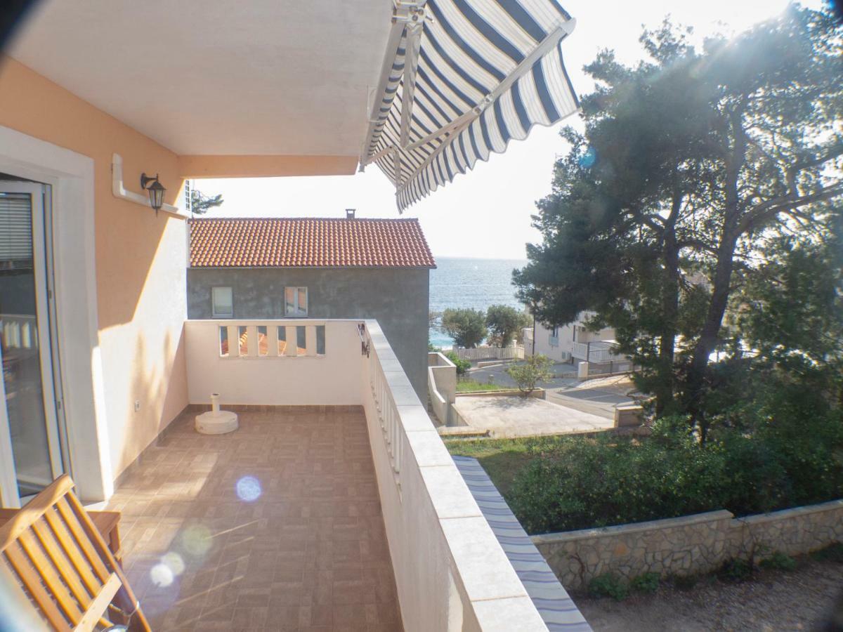 Apartments Plaza Ivan Dolac Exterior photo